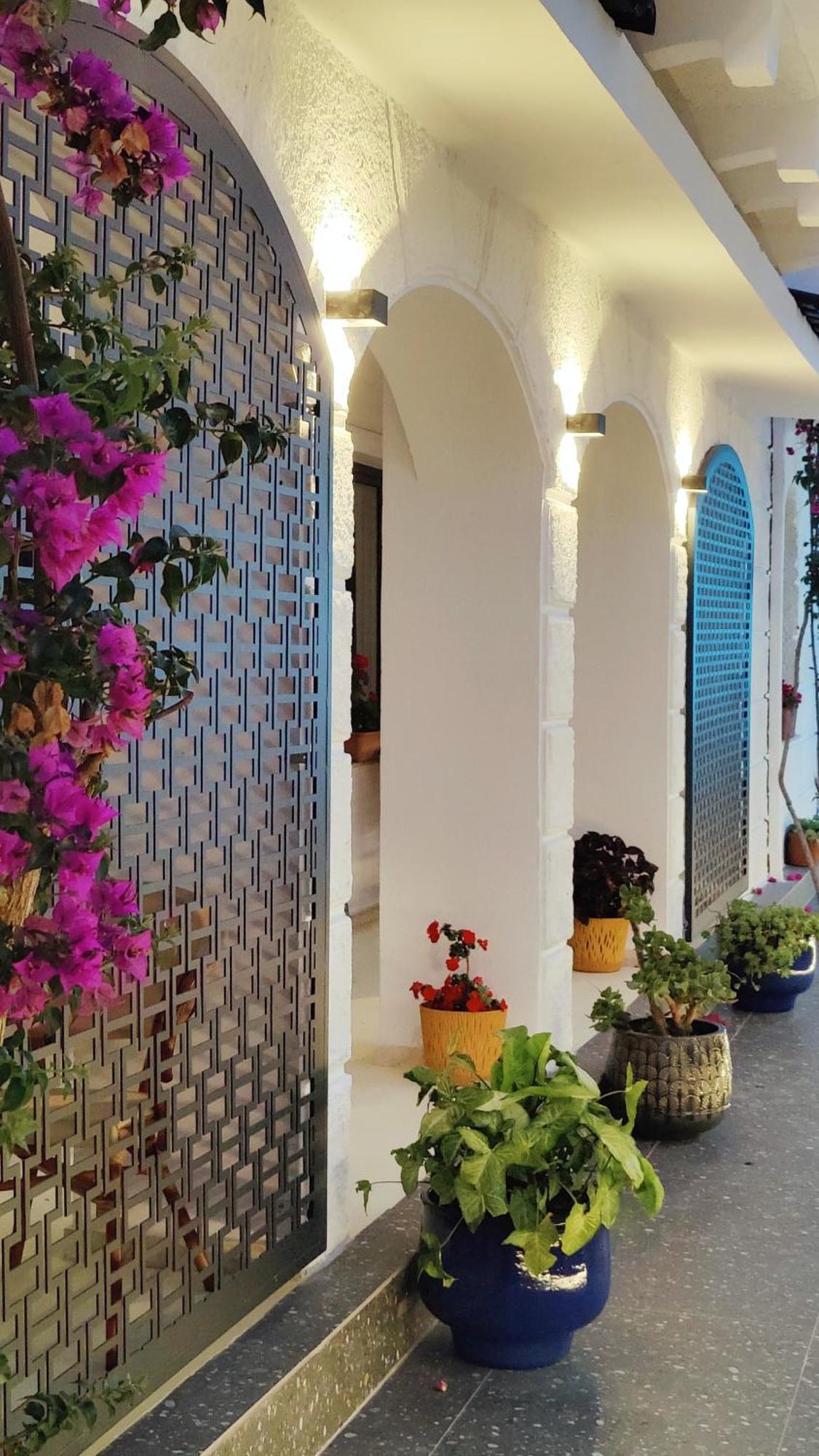 Hotel Villa Margarit Sarandë Esterno foto