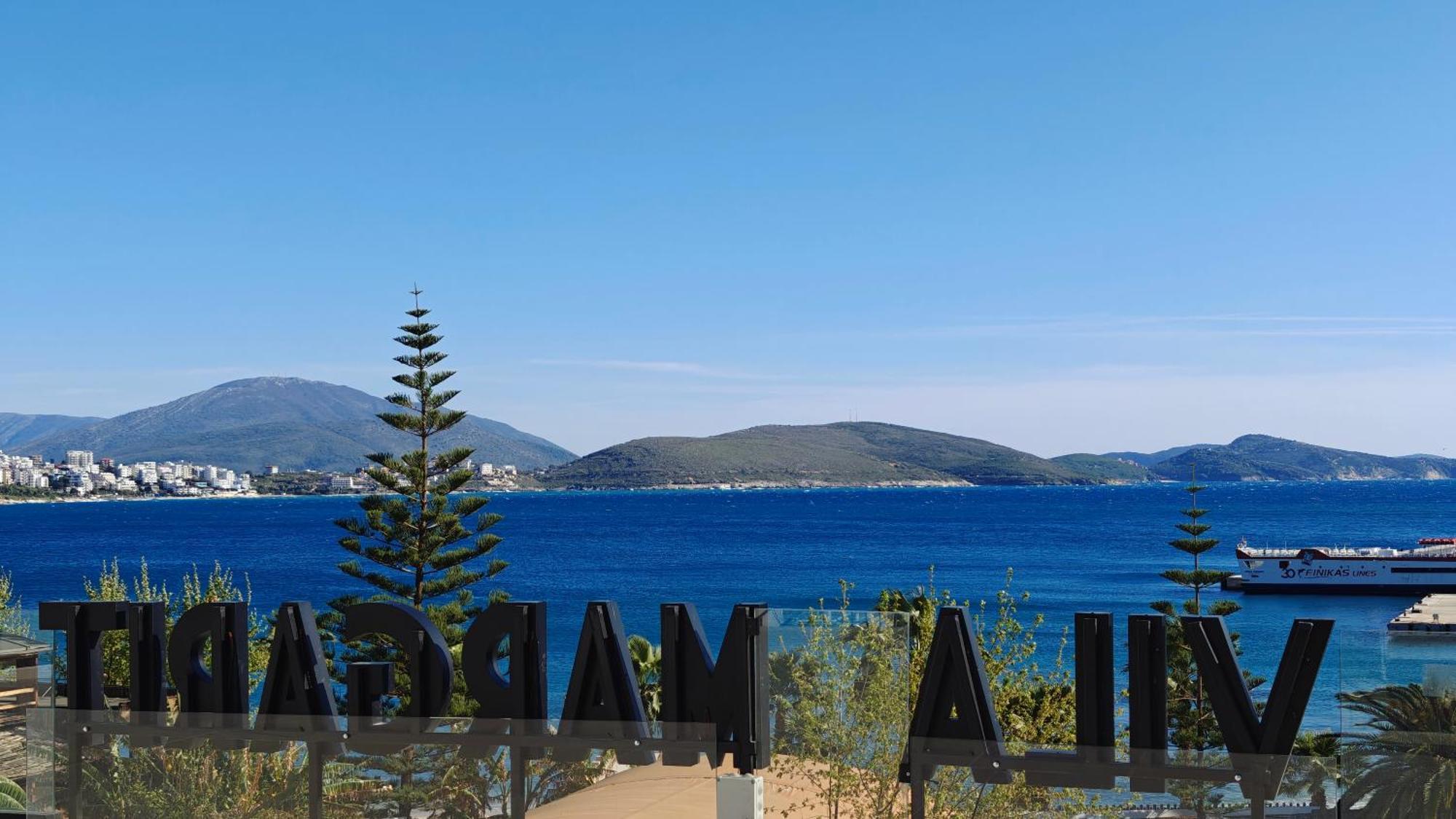 Hotel Villa Margarit Sarandë Esterno foto