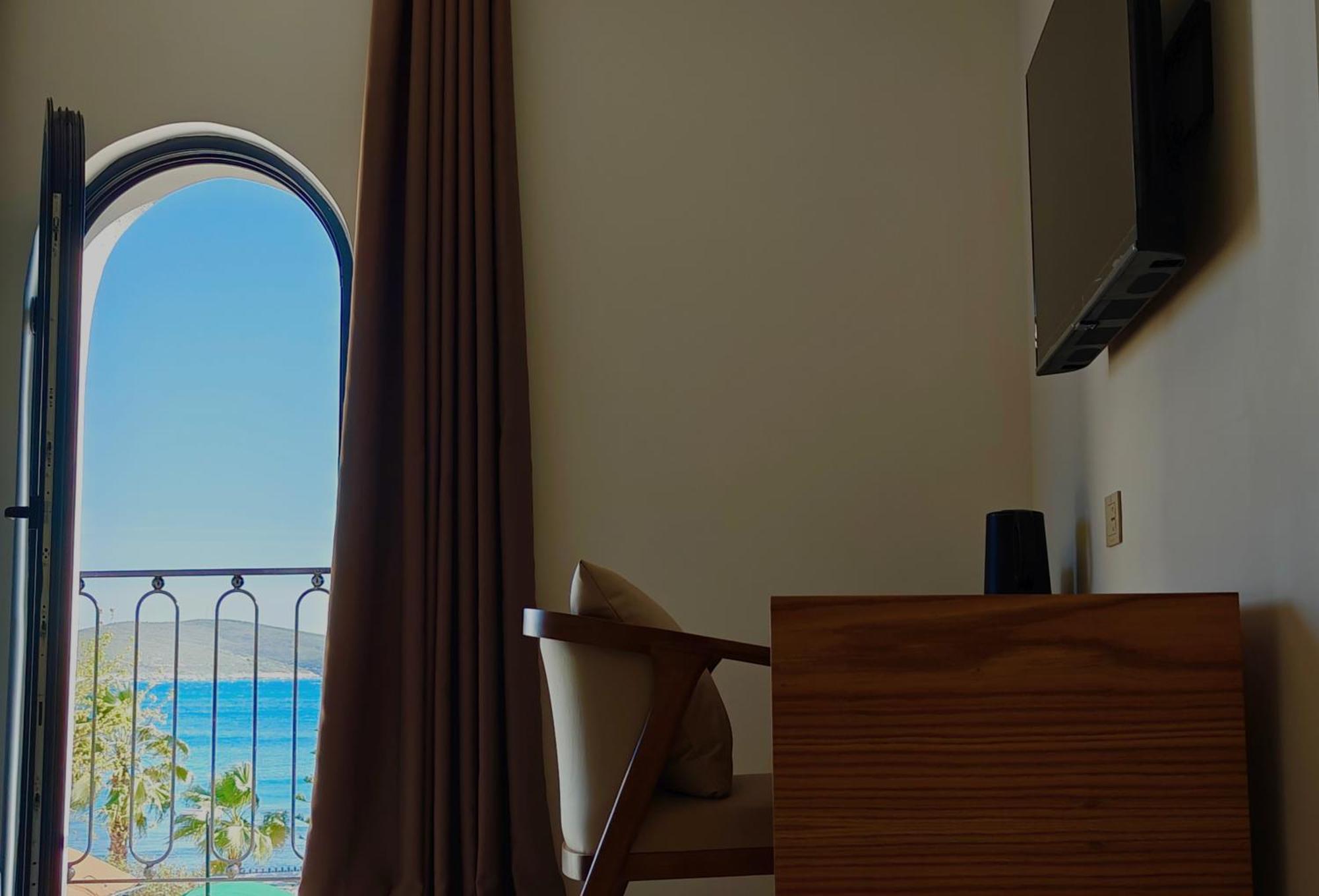 Hotel Villa Margarit Sarandë Esterno foto