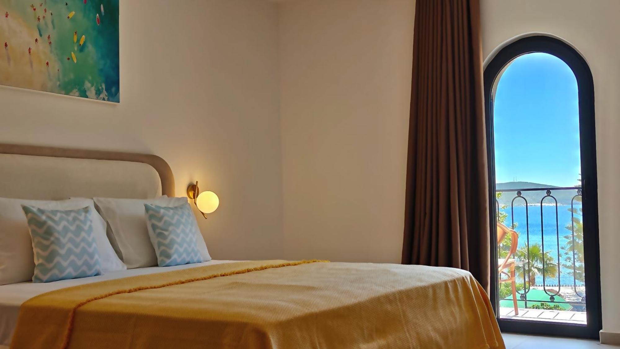 Hotel Villa Margarit Sarandë Esterno foto