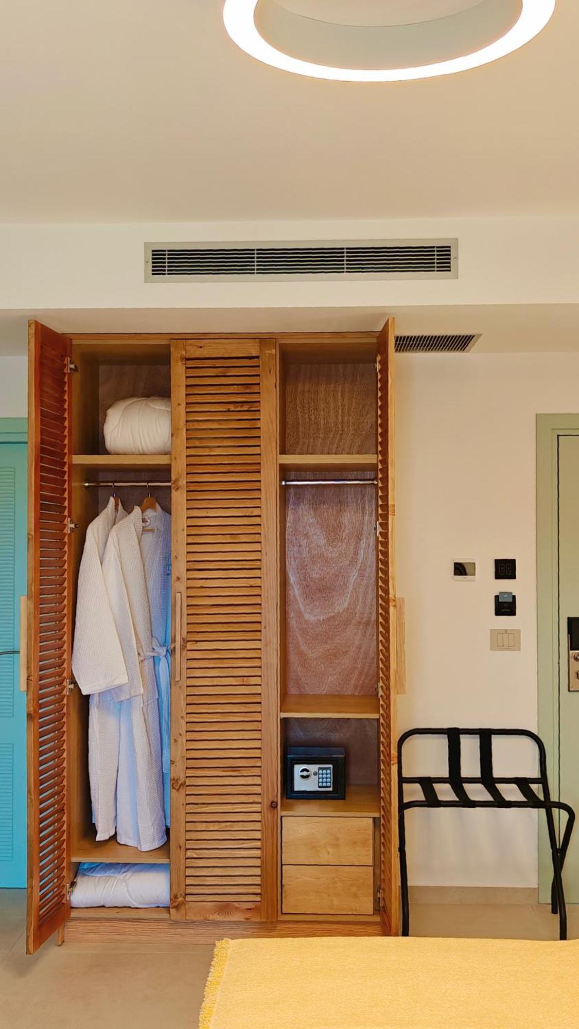 Hotel Villa Margarit Sarandë Esterno foto