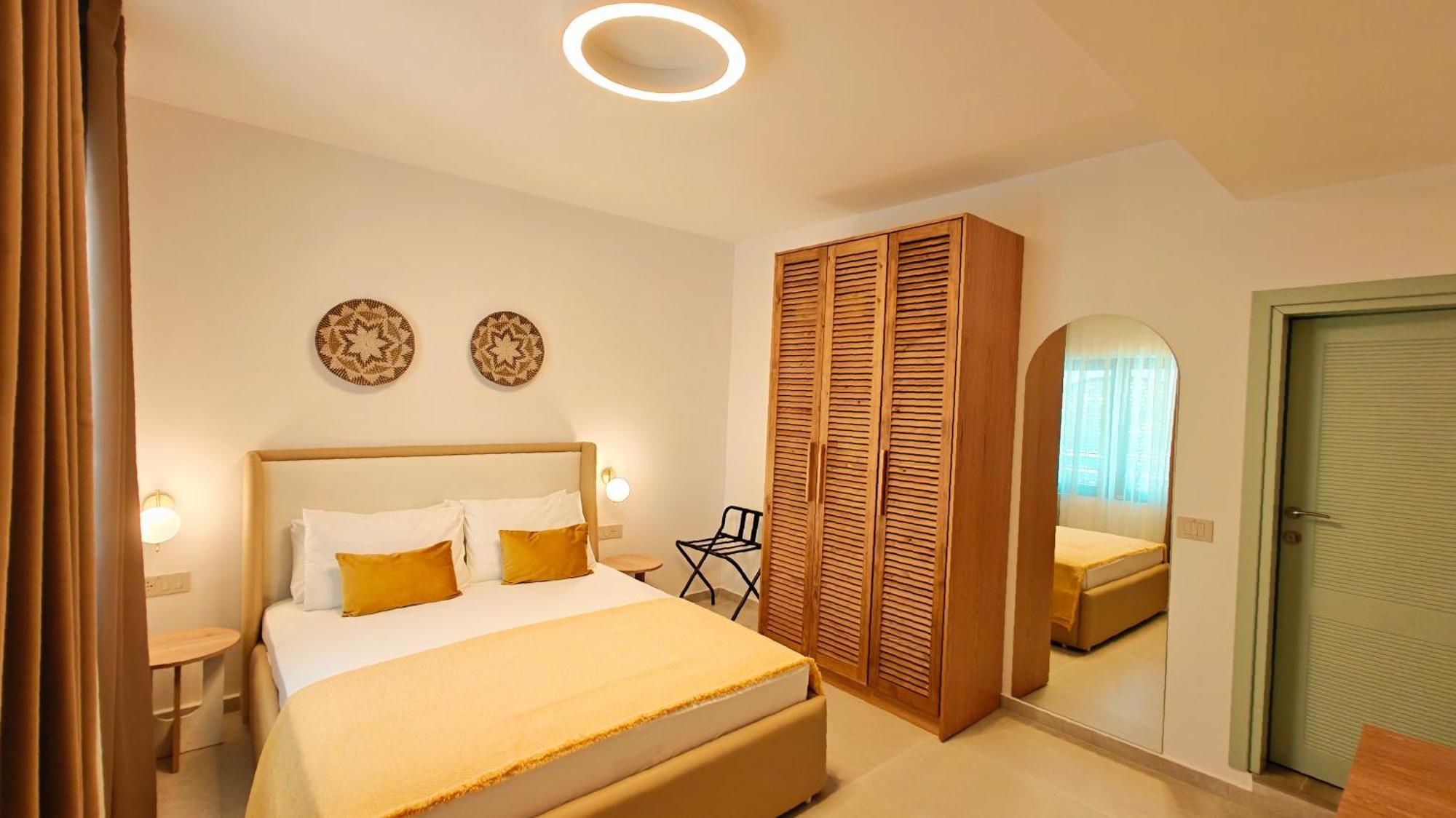 Hotel Villa Margarit Sarandë Esterno foto
