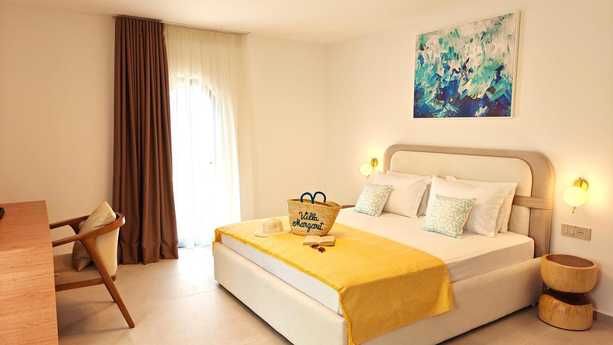 Hotel Villa Margarit Sarandë Esterno foto
